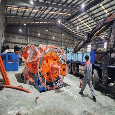 Máquina de colocación equipada con PLC y motores impulsados por inversores para el control preciso del proceso de colocación de cables